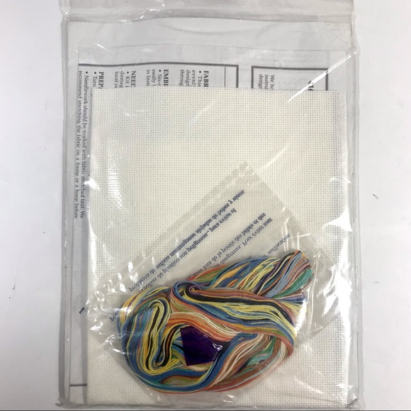 BUCILLA Tepee Bears Counted Cross Stitch Birth Record Kit 1997 - Picture 7 of 7